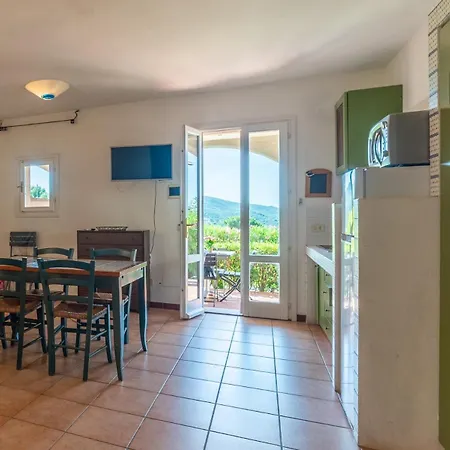Le Solane - Goelba Апартаменты